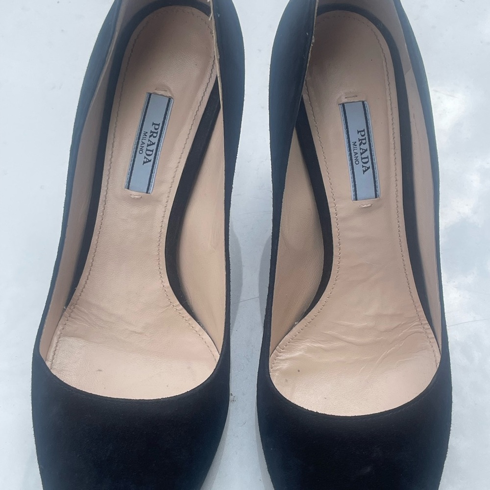 Prada Women's Black Suede Pumps